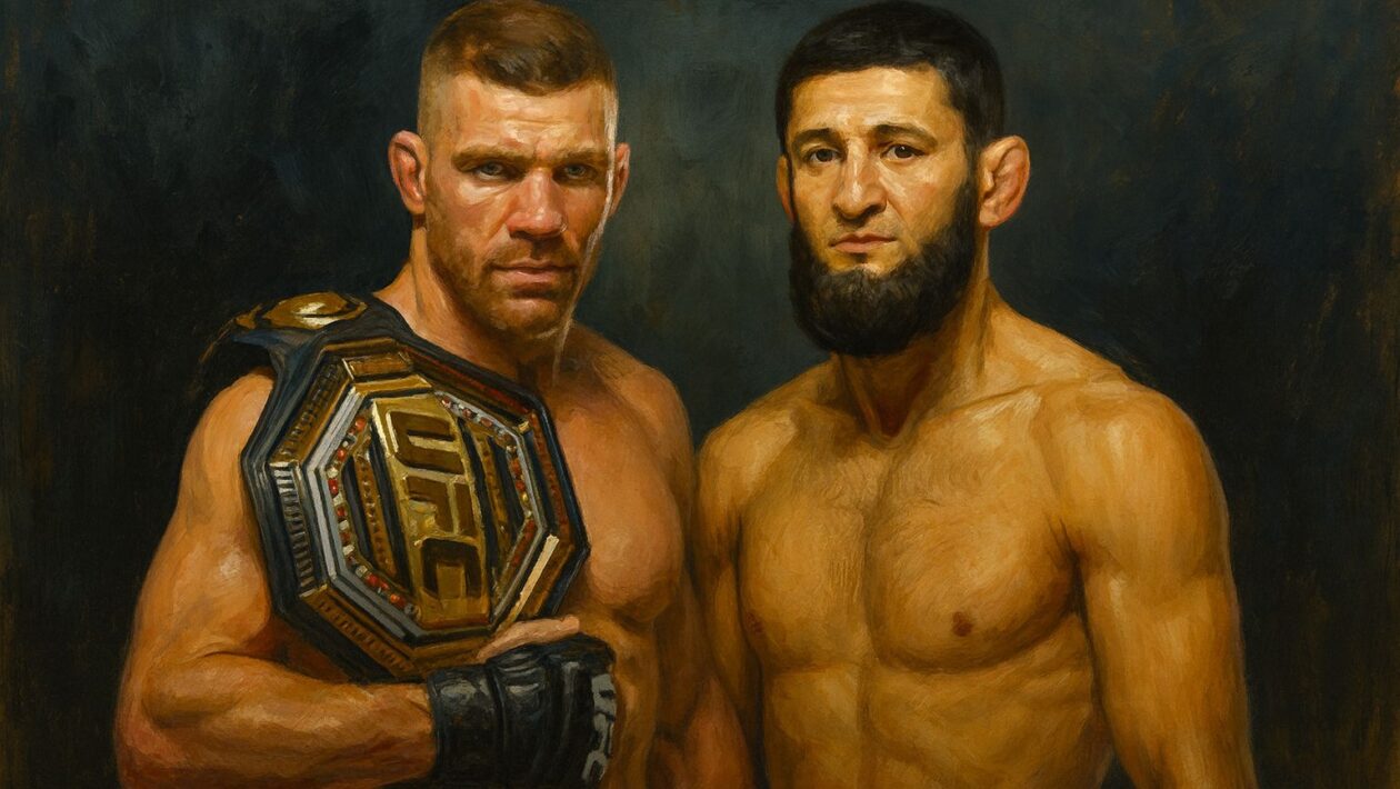 Das digital gemalte Bild zeigt zwei muskulöse UFC-Kämpfer in einer klassischen Porträtpose. Links steht der amtierende Champion mit entschlossenem Blick und dem UFC-Gürtel auf der Schulter, seine Körperhaltung strahlt Selbstvertrauen und Dominanz aus. Rechts von ihm befindet sich Chimaev, mit ernstem Gesichtsausdruck und markanter Statur. Sein charakteristischer Bart und seine fokussierte Ausstrahlung heben ihn hervor. Der Hintergrund ist in dunklen, texturierten Farbtönen gehalten, was die beiden Kämpfer dramatisch in Szene setzt und den Fokus auf ihre intensive Präsenz lenkt.